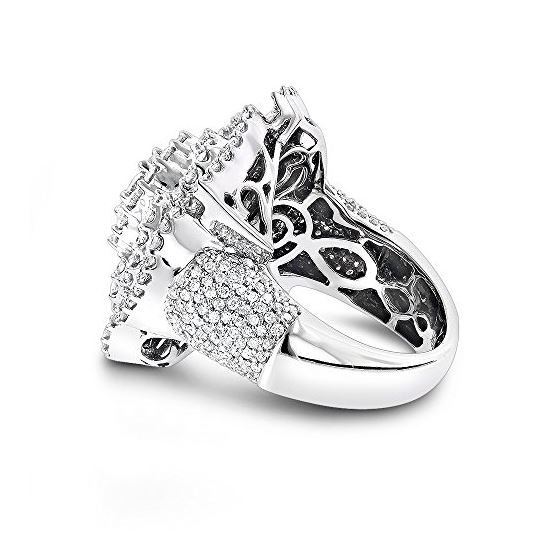 18k White Gold Flower Diamond Engagement Ring by L