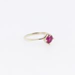 10k Yellow Gold Syntetic red gemstone ring ajr17 Size: 2.5 4