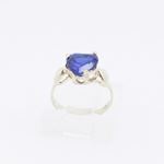 10k Yellow Gold Syntetic blue gemstone ring ajr16 Size: 1.5 2