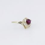 10k Yellow Gold Syntetic red gemstone ring ajr25 Size: 8.25 4