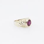 10k Yellow Gold Syntetic red gemstone ring ajjr88 Size: 2 4