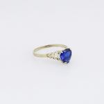 10k Yellow Gold Syntetic blue gemstone ring ajr38 Size: 7.5 4