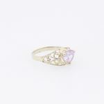10k Yellow Gold Syntetic purple gemstone ring ajjr74 Size: 2.25 4