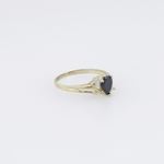 10k Yellow Gold Syntetic black gemstone ring ajr28 Size: 6.75 4